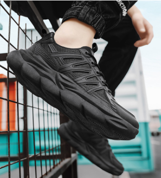 Lightweight Flyknit Running Shoes